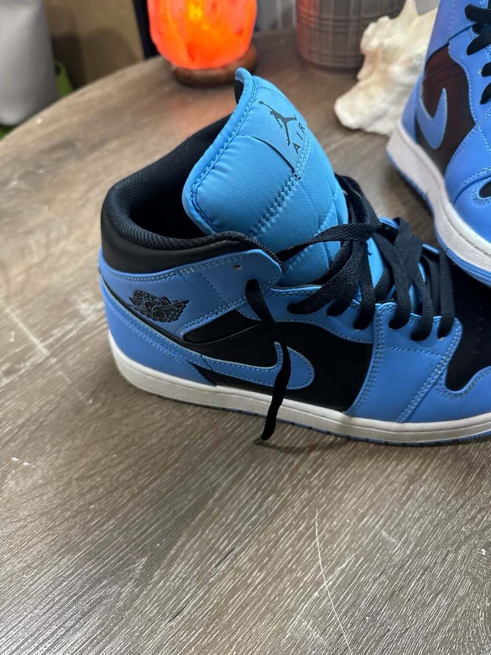 Air Jordan 1 Mid University Blue Black DQ8426-401 Size 11.5 - Picture 2 of 16